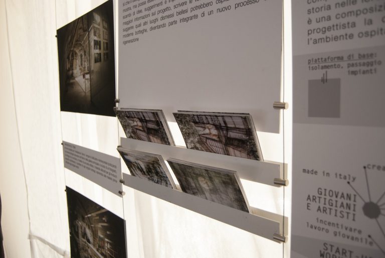 espositori per mostre fotografiche