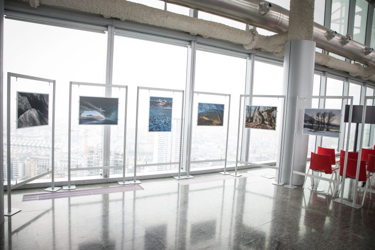 allestimento mostra fotografica